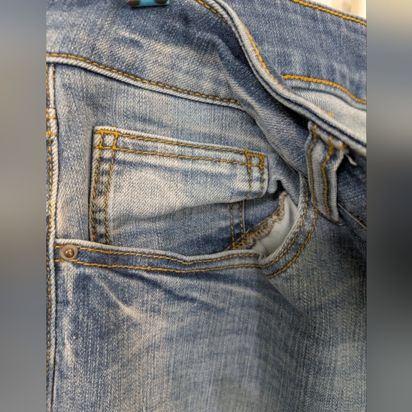 Light wash skinny jeans with raw hem, size 18 petite - Picture 4 of 9